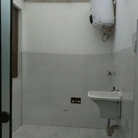 Hospedaje Las Lilas Surco Lima Exterior photo