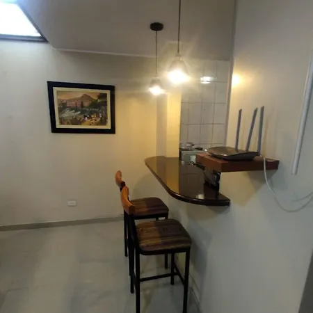 Hospedaje Las Lilas Surco Lima Exterior photo